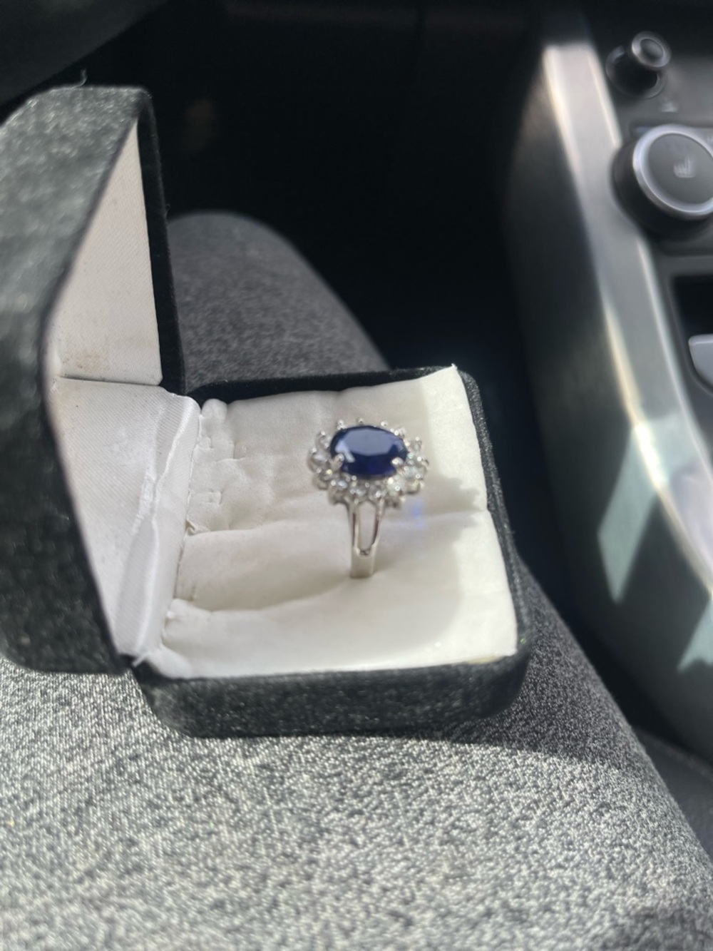 1 ring - Picture 2 of 2